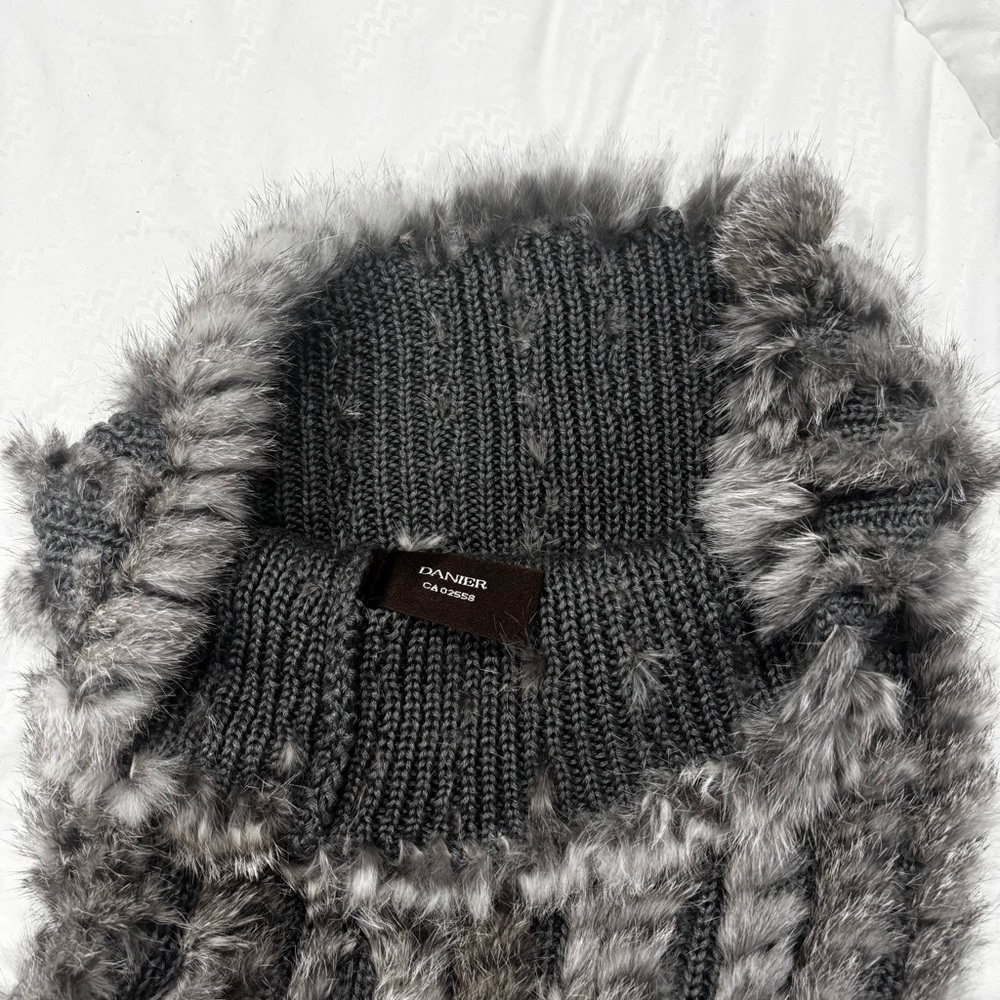 Real Rabbit Fur Scarf - Picture 3 of 8